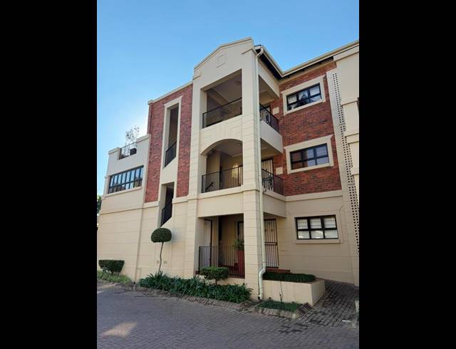 2 BEDROOM APARTMENT FOR SALE IN BRYANSTON